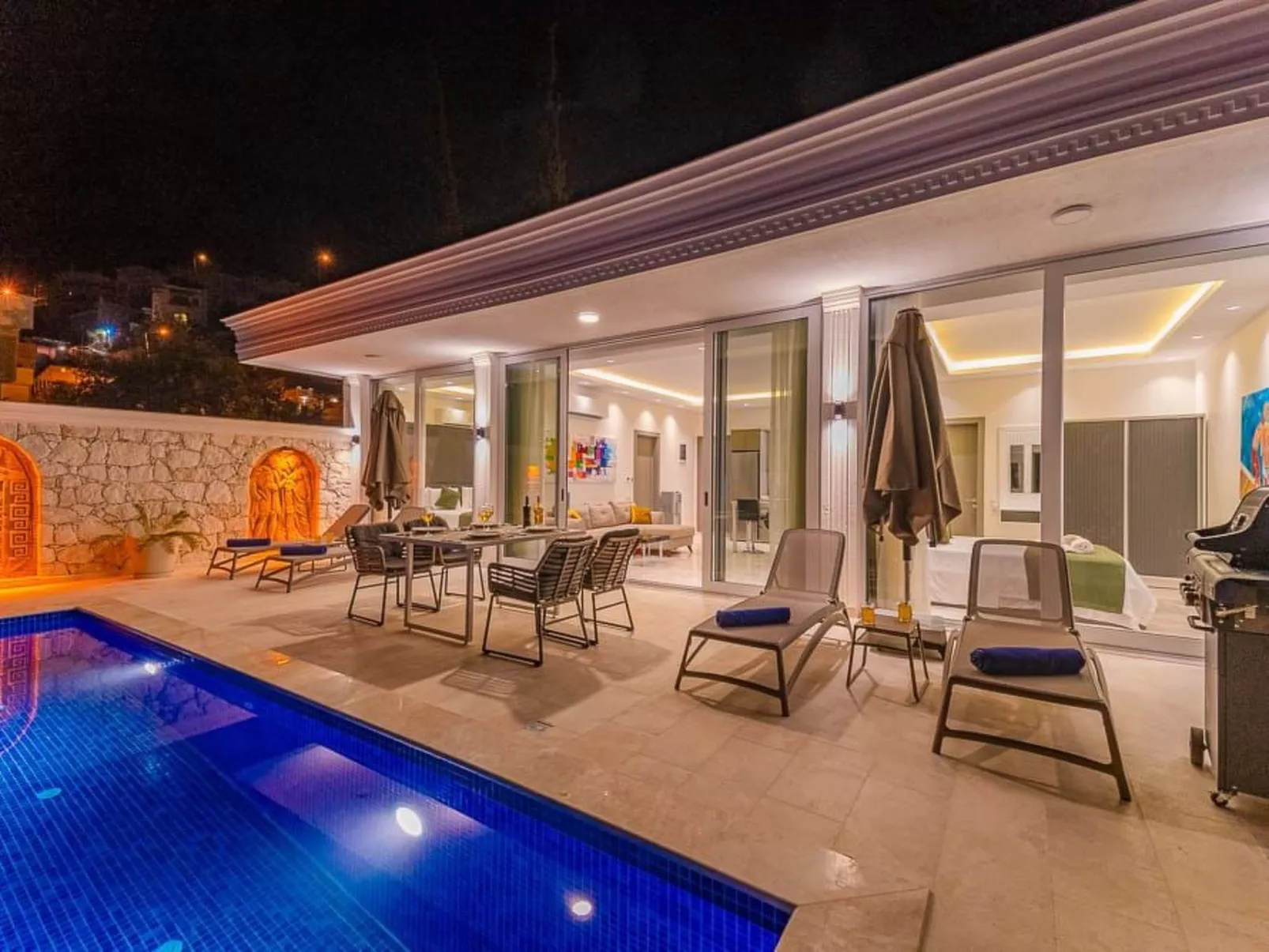 Villa direkt am Meer luxuriös für 4 Personen-Draußen