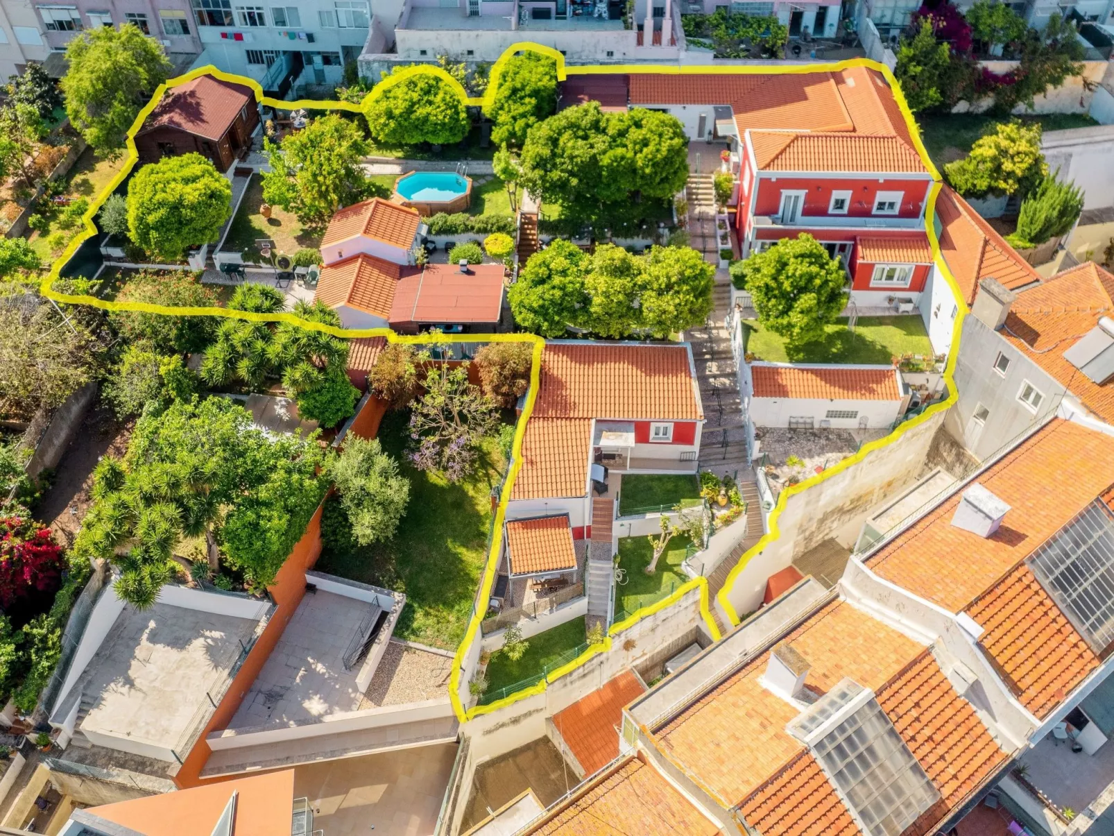 In Algés mit Kleinem gemeinsamem Pool - Draußen