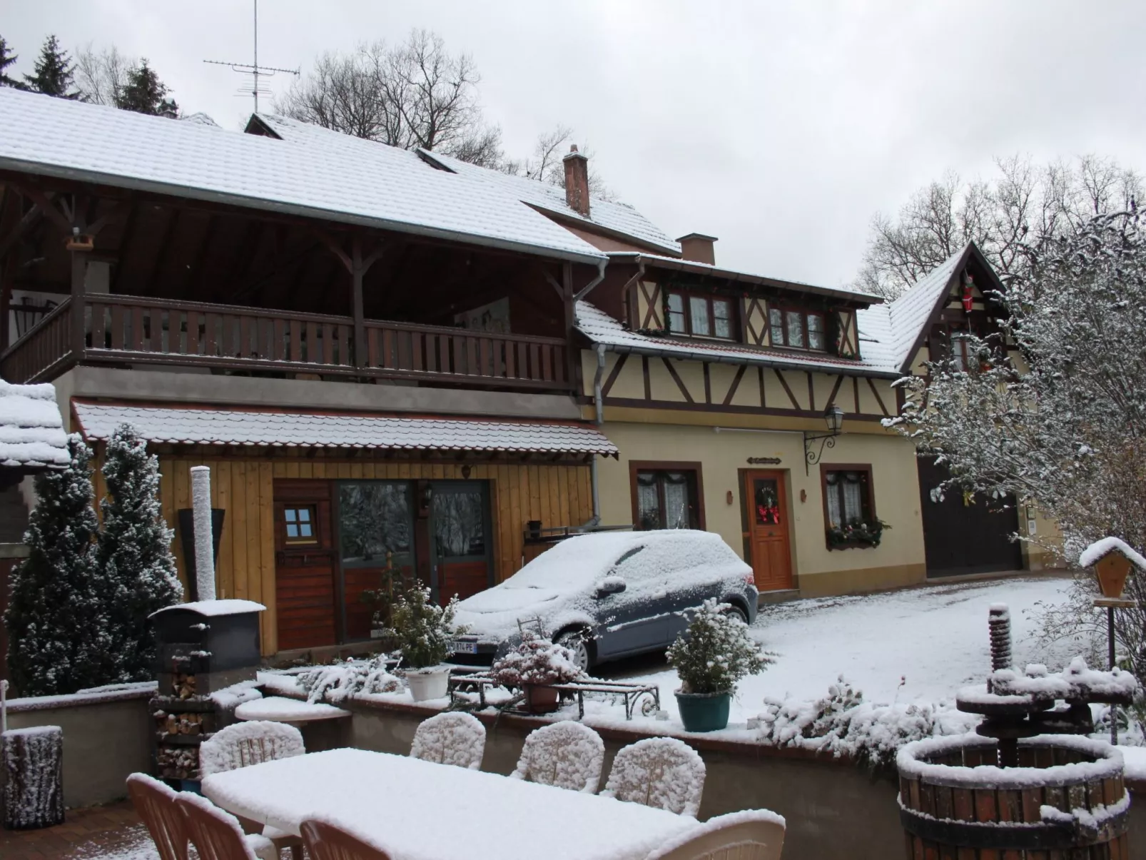 Fachwerkhaus "la maison de vacances" "-Draußen