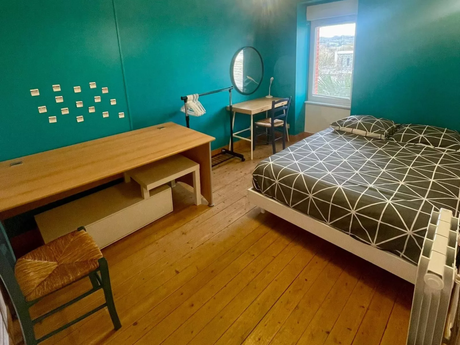 Stadthaus mit eigenem Garten und Grill-Drinnen