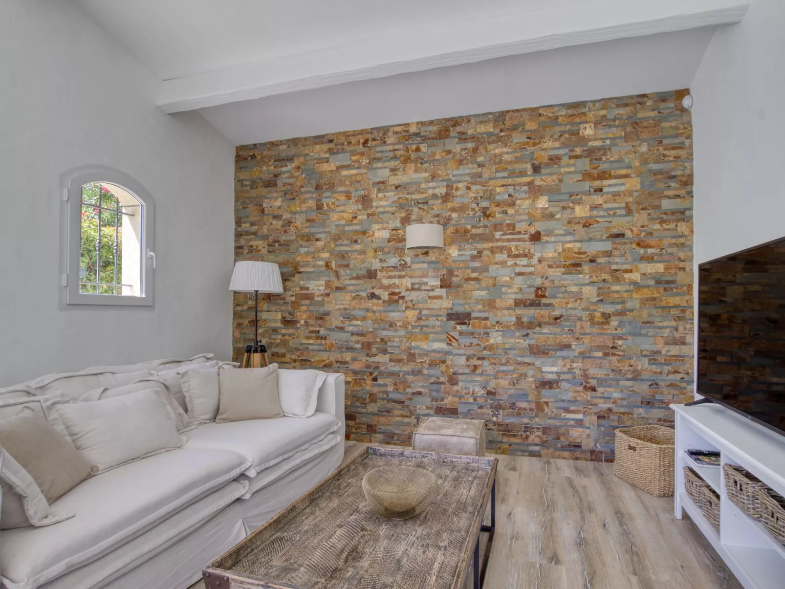 Villa St. Julian-Dedans