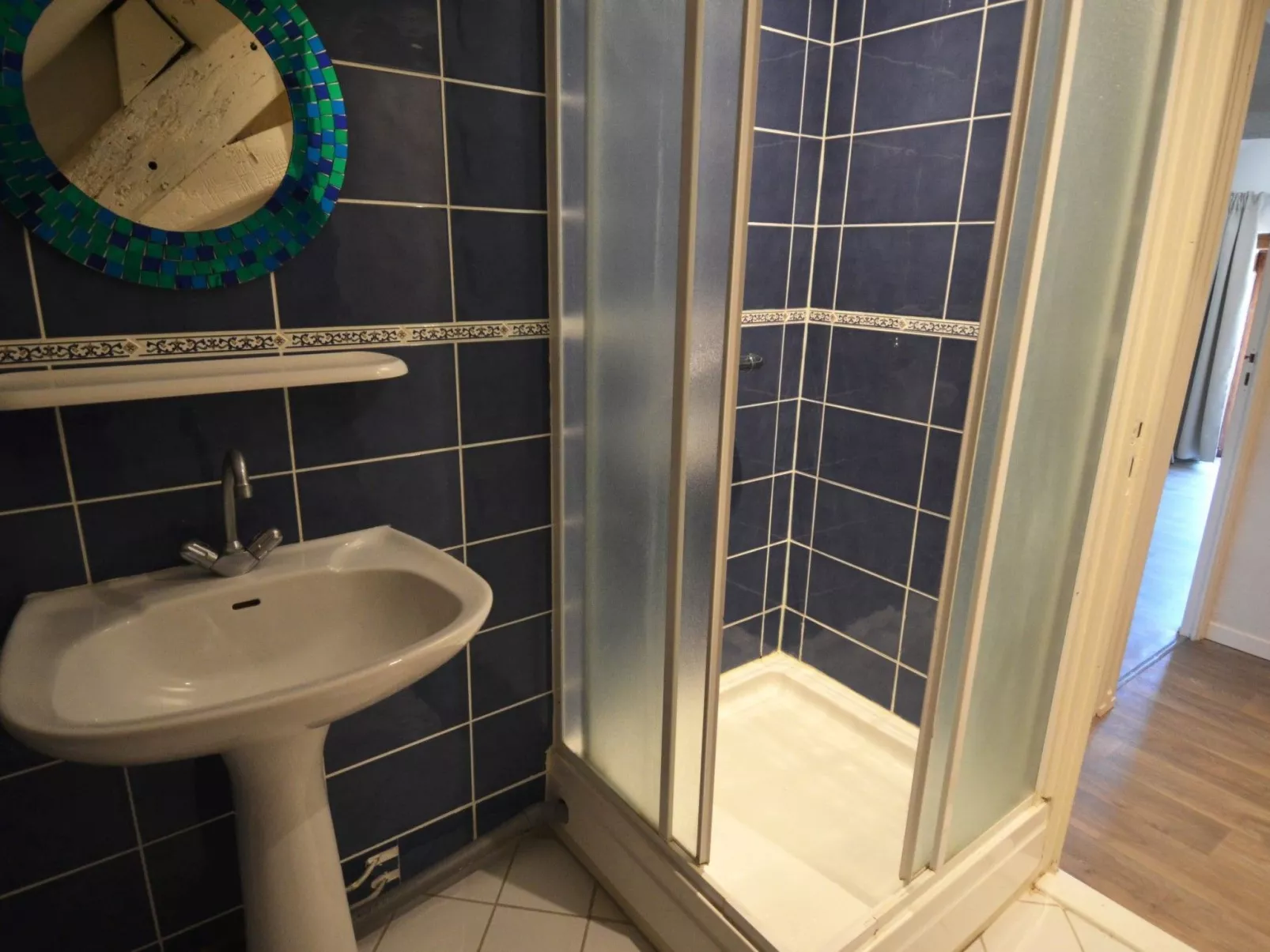 In Souillac mit Gemeinschaftspool-Drinnen