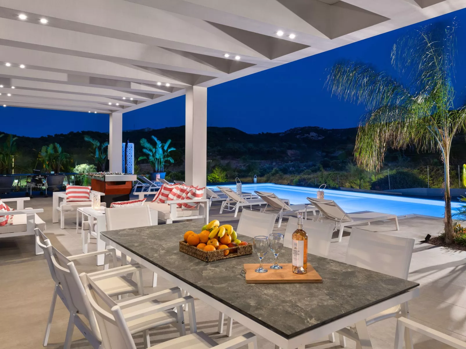 Villa Korali-Drinnen