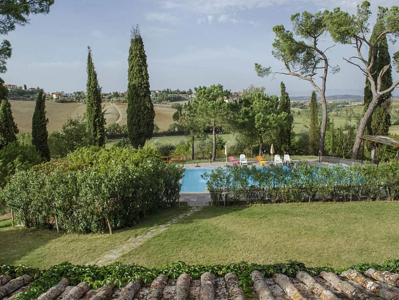 Rosa castellett' Wohnung mit Pool-Outside