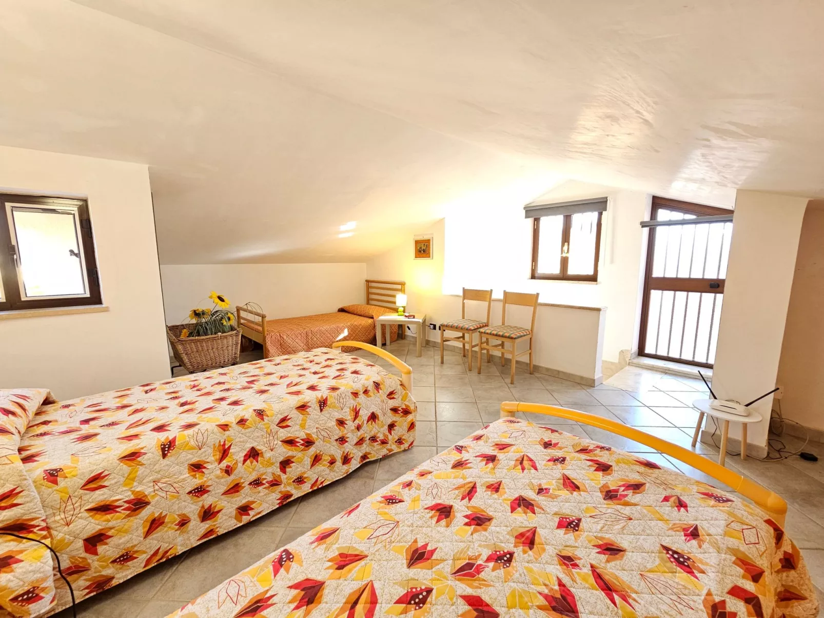 Villa mit Wasserblick-Drinnen