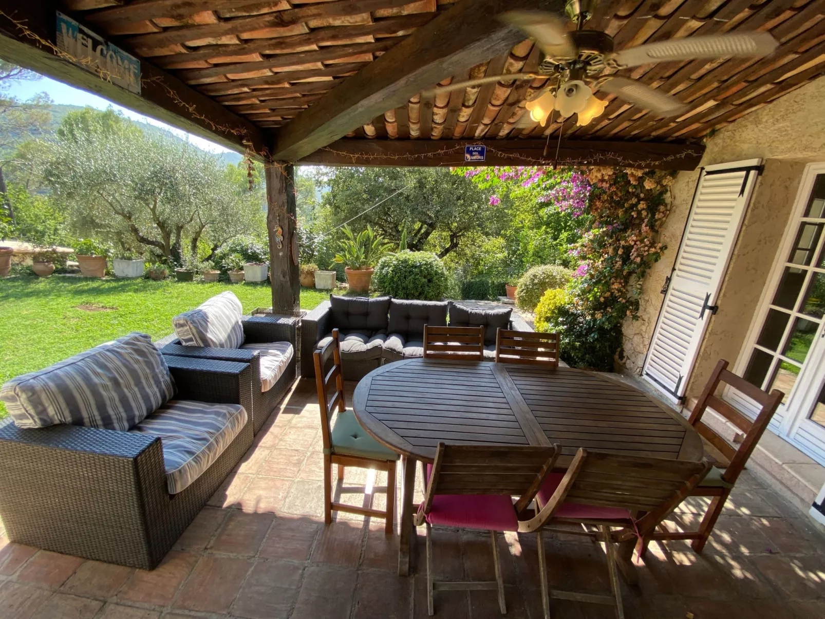 Villa La Paisana - Haustierfreundliches, privates Familienhaus mit Schwimmbad u-Drinnen