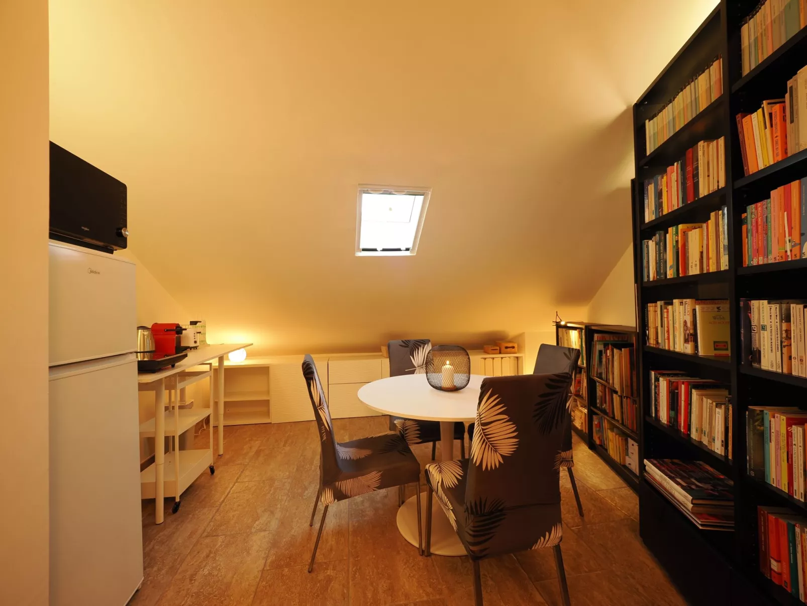 Dada House by Holiday World-Drinnen