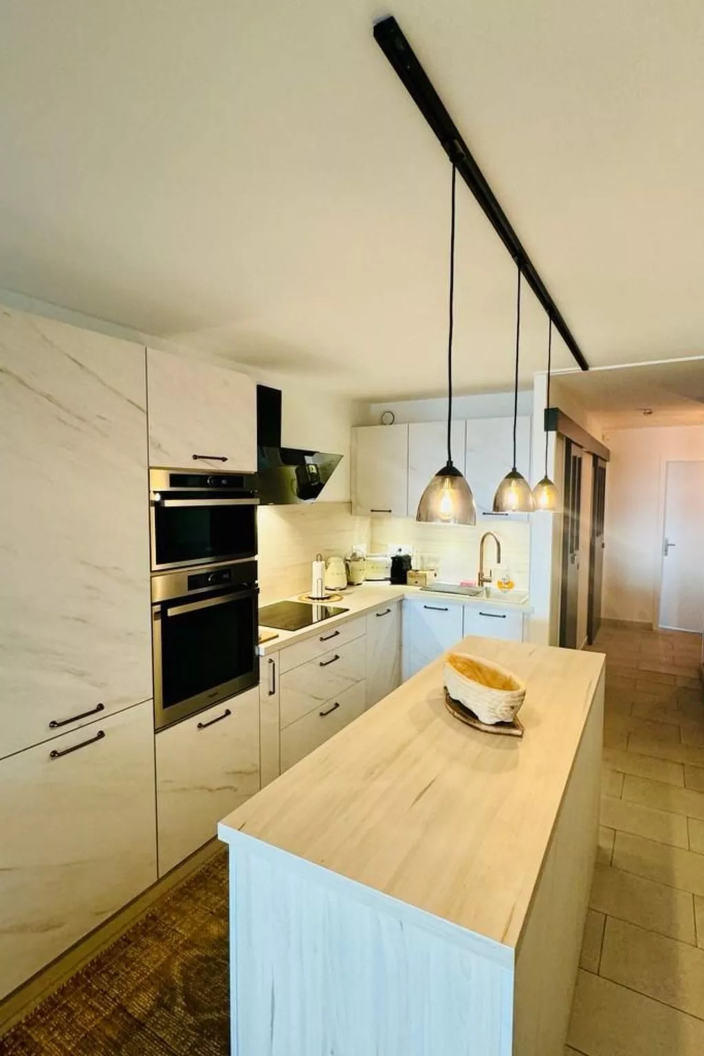 Wunderschöne renovierte Wohnung mit vollem Meerblick-Drinnen