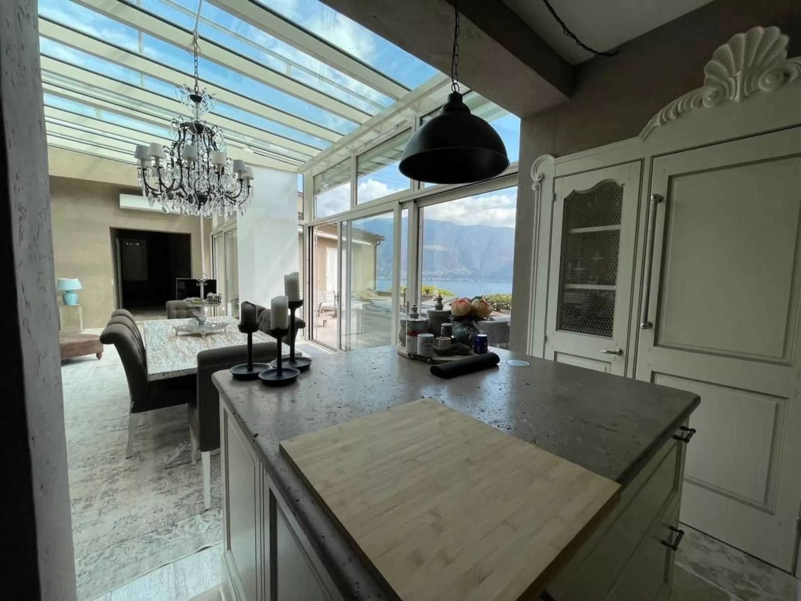 Villa Claudia-Drinnen