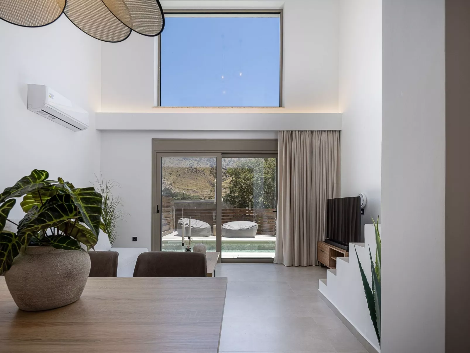 Imbros Villa I -''Gratis''BeheizterPool und Ruhe-Draußen