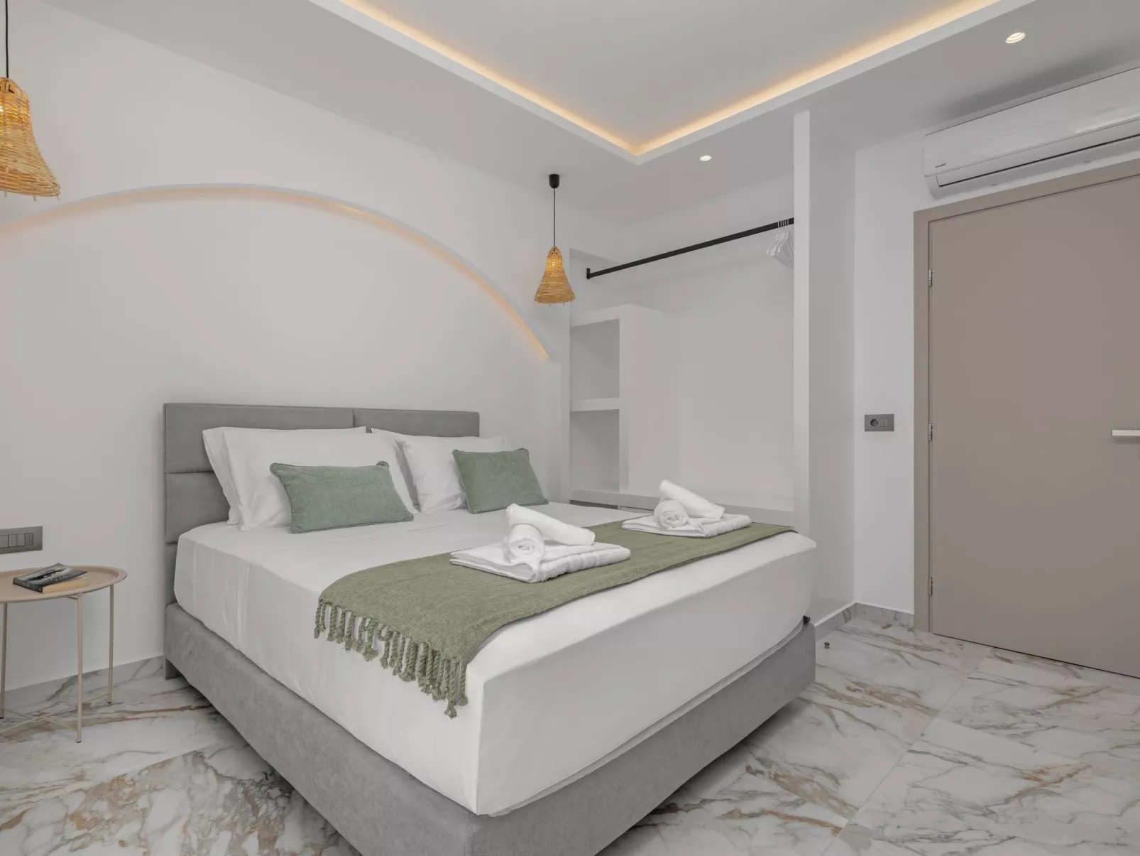 Ferienvilla "Arfna Villa B" mit privatem Pool-Dedans