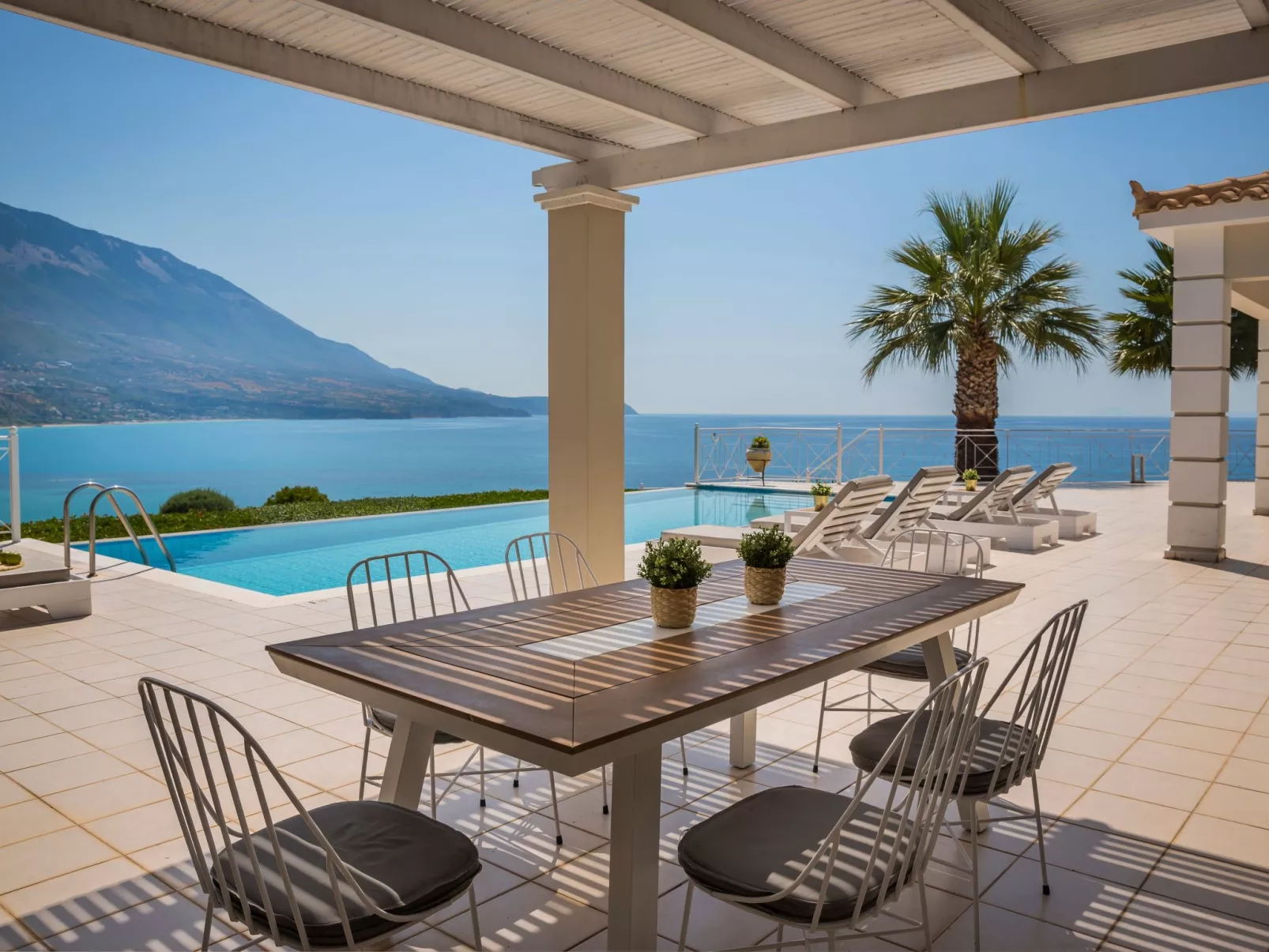 Luxusvilla Thalassa, direkt am Meer-Dehors