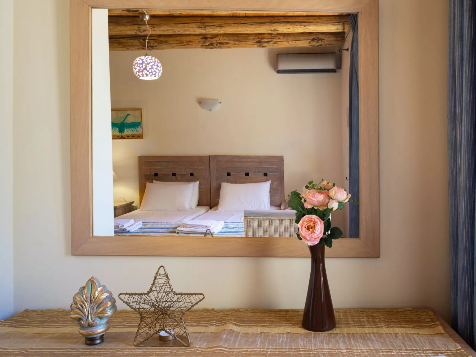 "Villa Erontas" mit Blick auf das Wasser-Inside