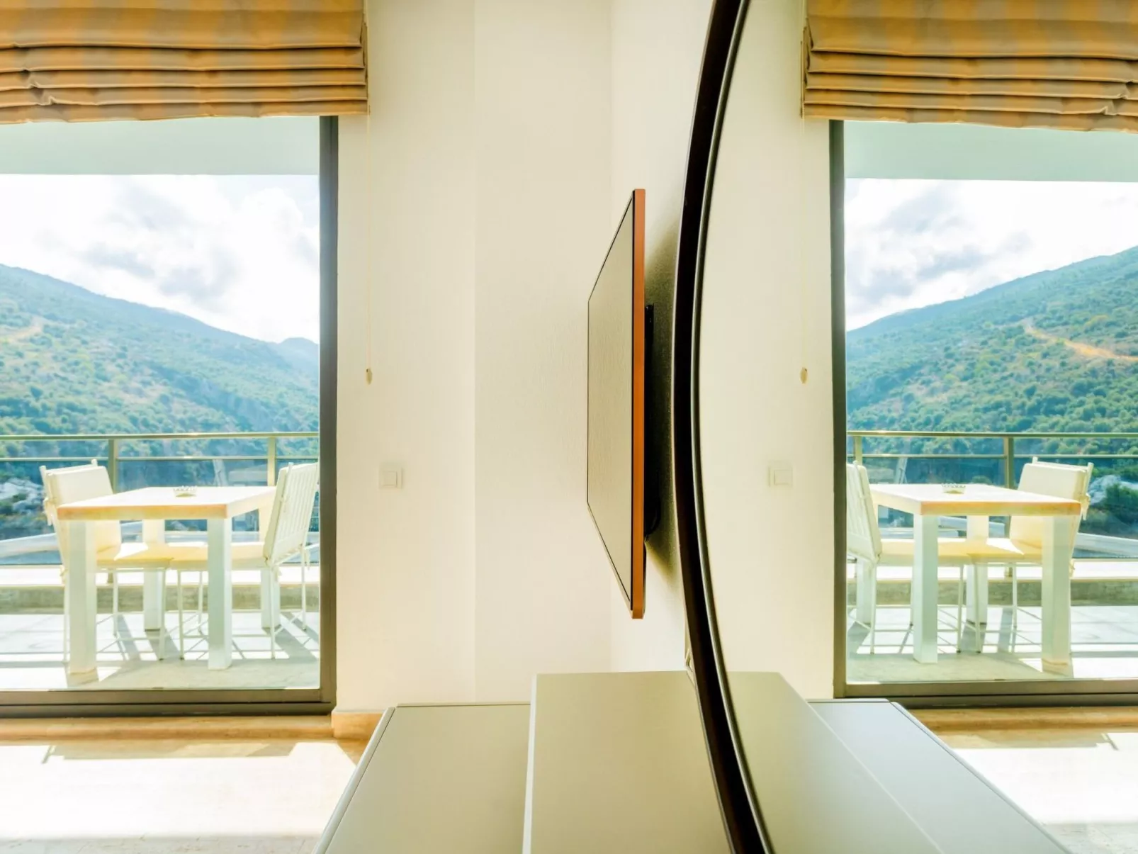 Villa Infinity Mountain mit Pool in Kalkan-Inside