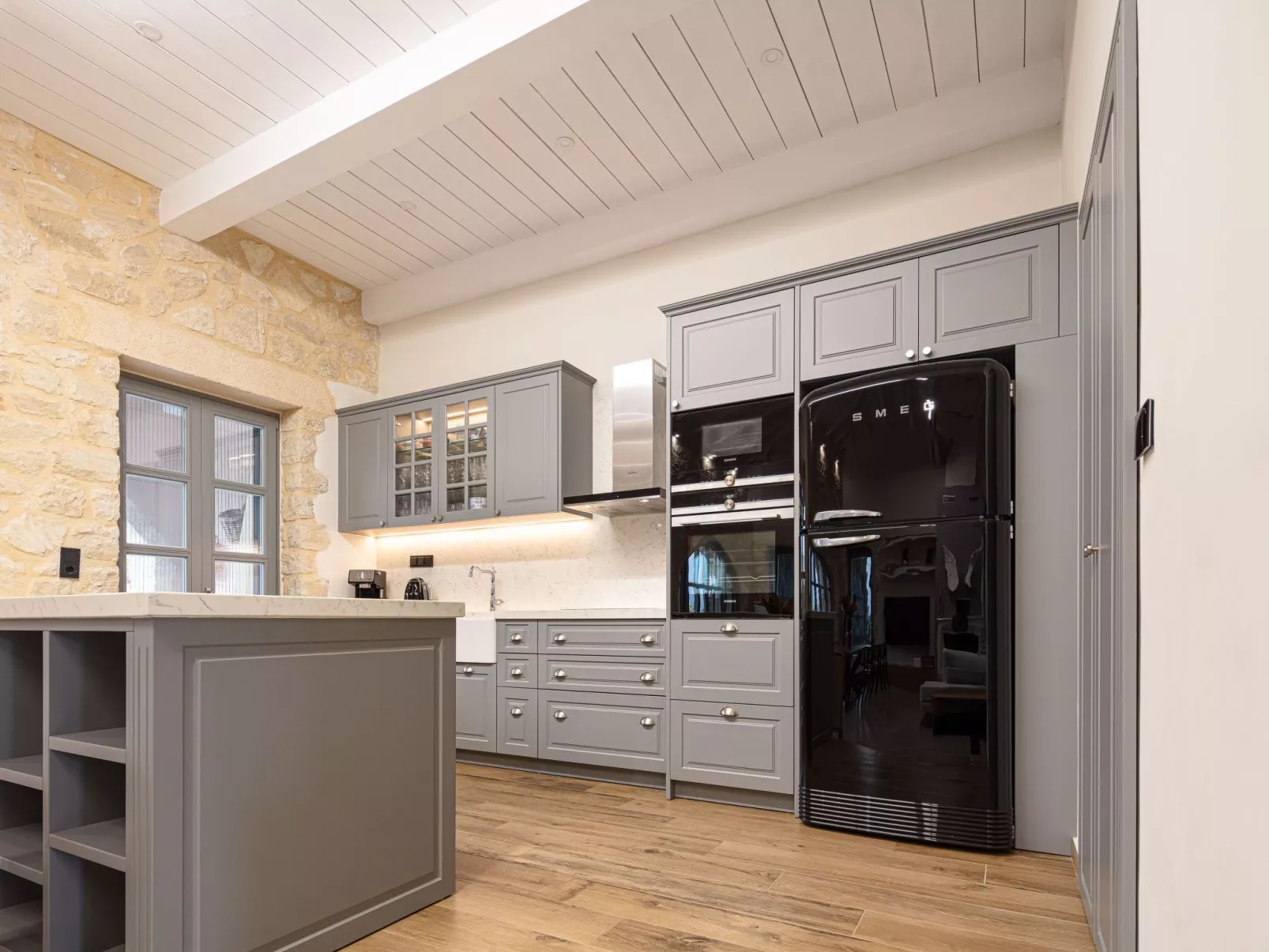 Artemis Apollonas Villa - Luxuriöse Flucht mit Pool-Inside