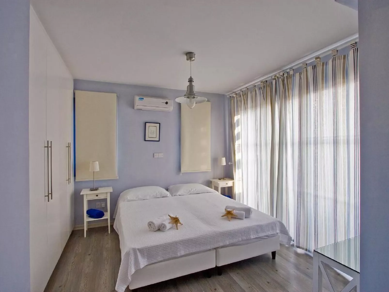 Mit Garten, Grill und Terrasse-Inside