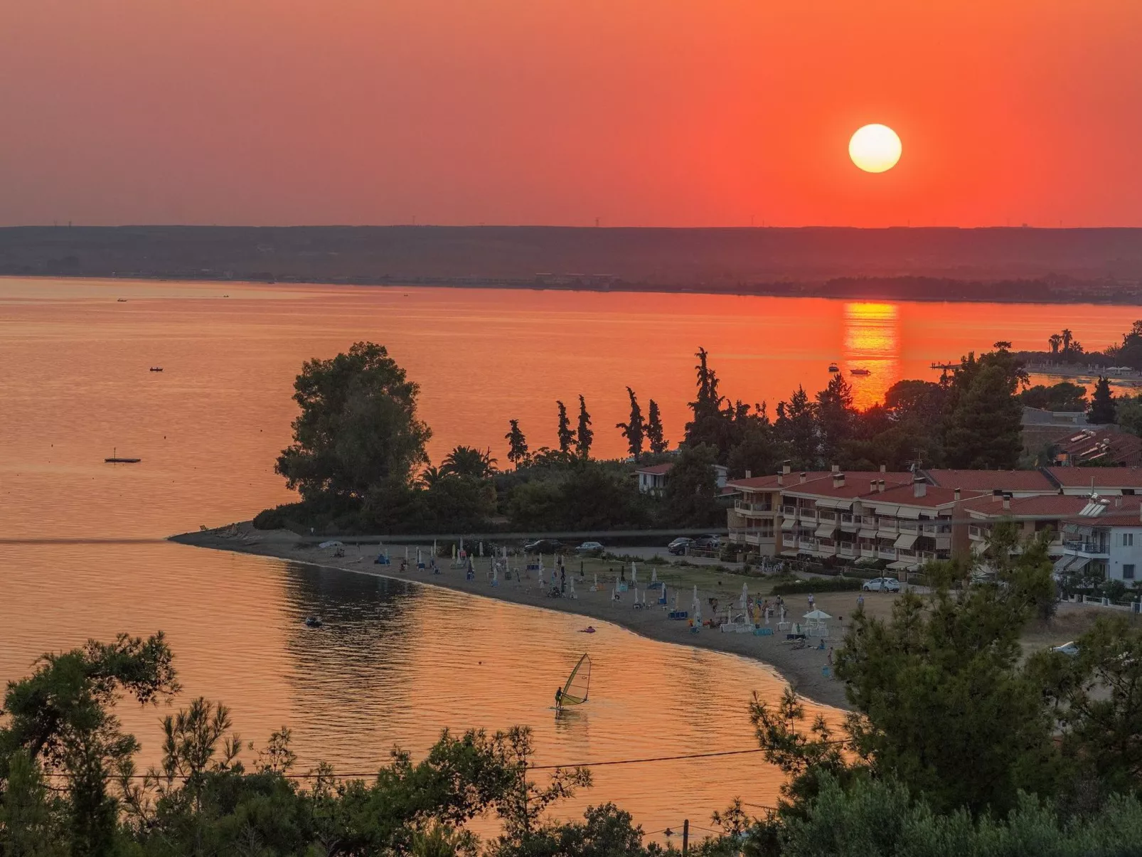 Modernes Studio mit Meerblick-Image-tags.info