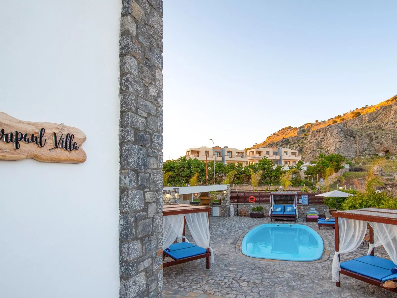 Villa Maripaul im Dorf Pefki-Dedans