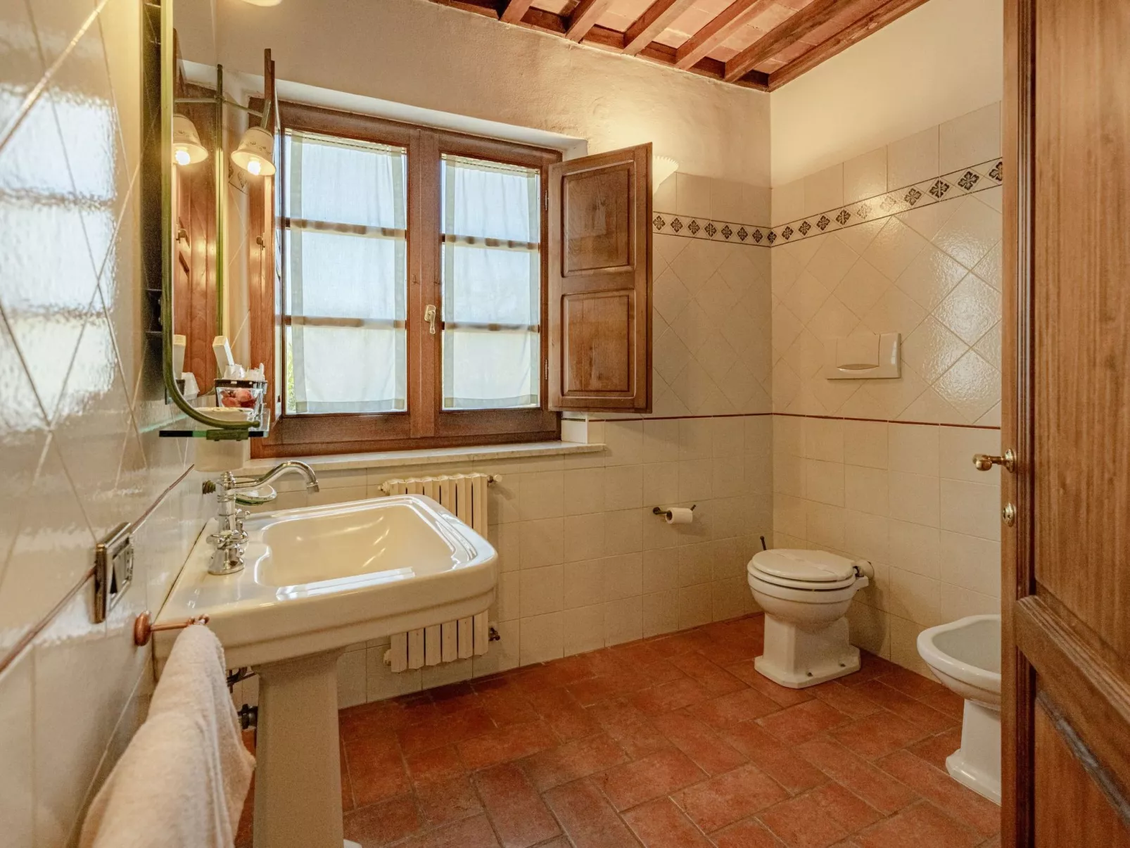 Wohnung "Cascina Sanguineto-Drinnen