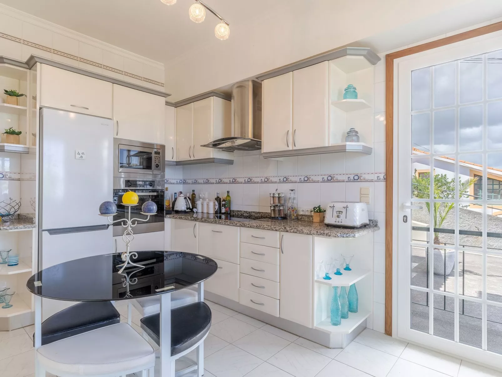 Villa Black Rock-Drinnen