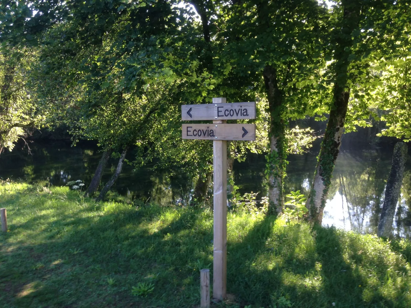 "Großvaters Häuschen" mit Kamin-Draußen