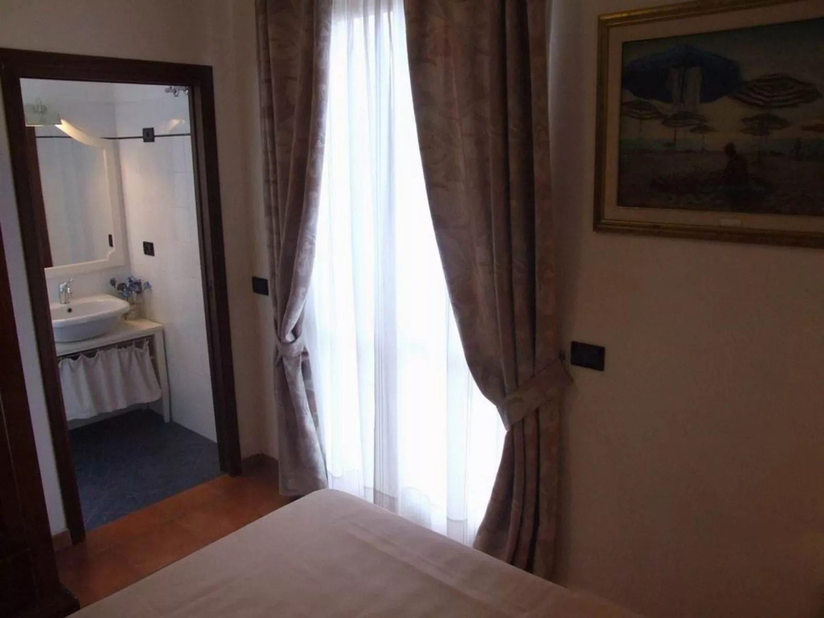 Villa 'Castagno' mit Pool-Drinnen