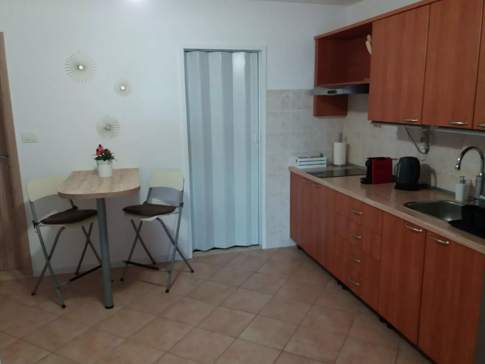 Haus Mirelia für zwei Personen mit Garten-Inside