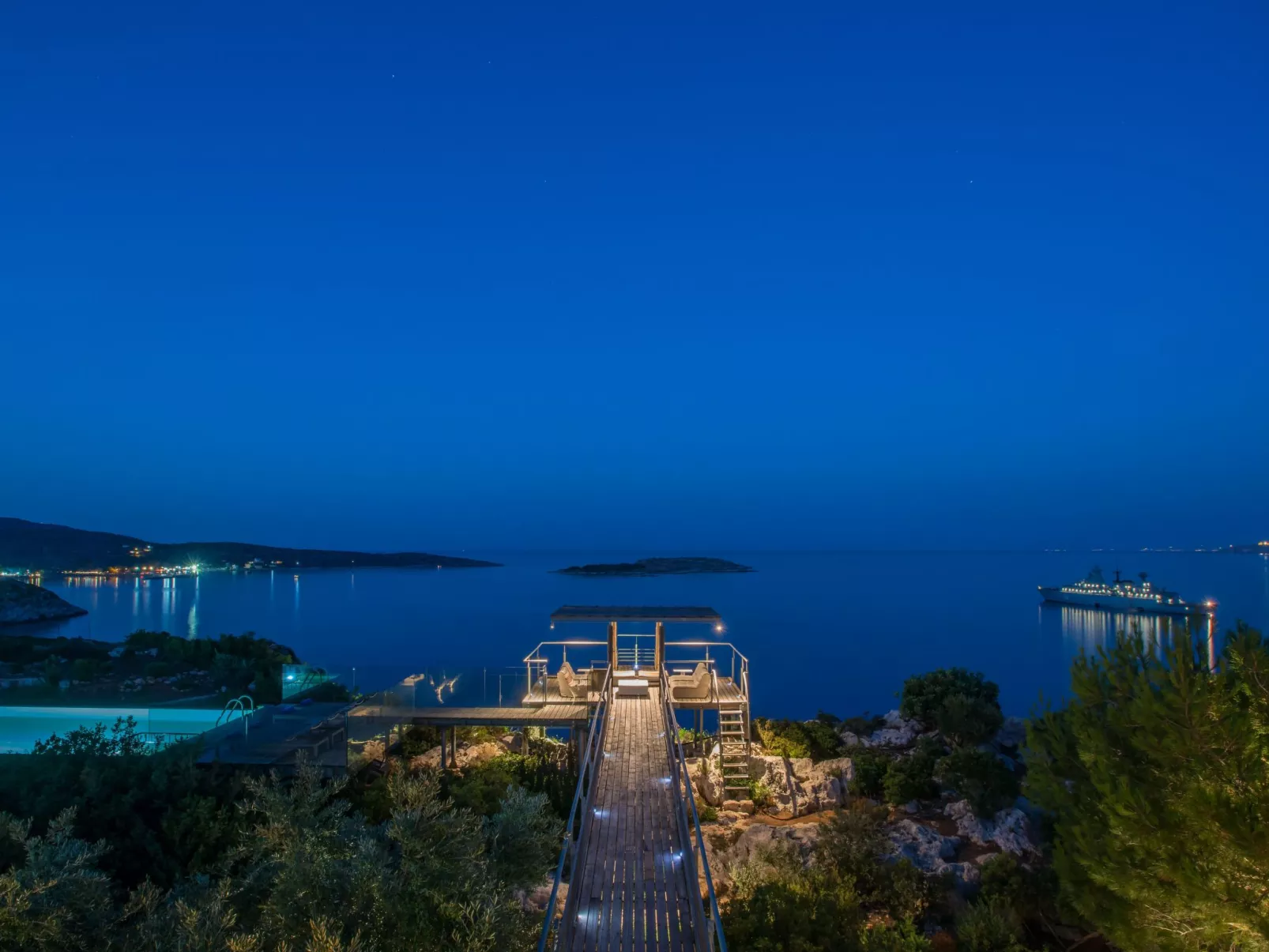 Anwesen "Olea Prime" mit Infinity-Pool-Dehors