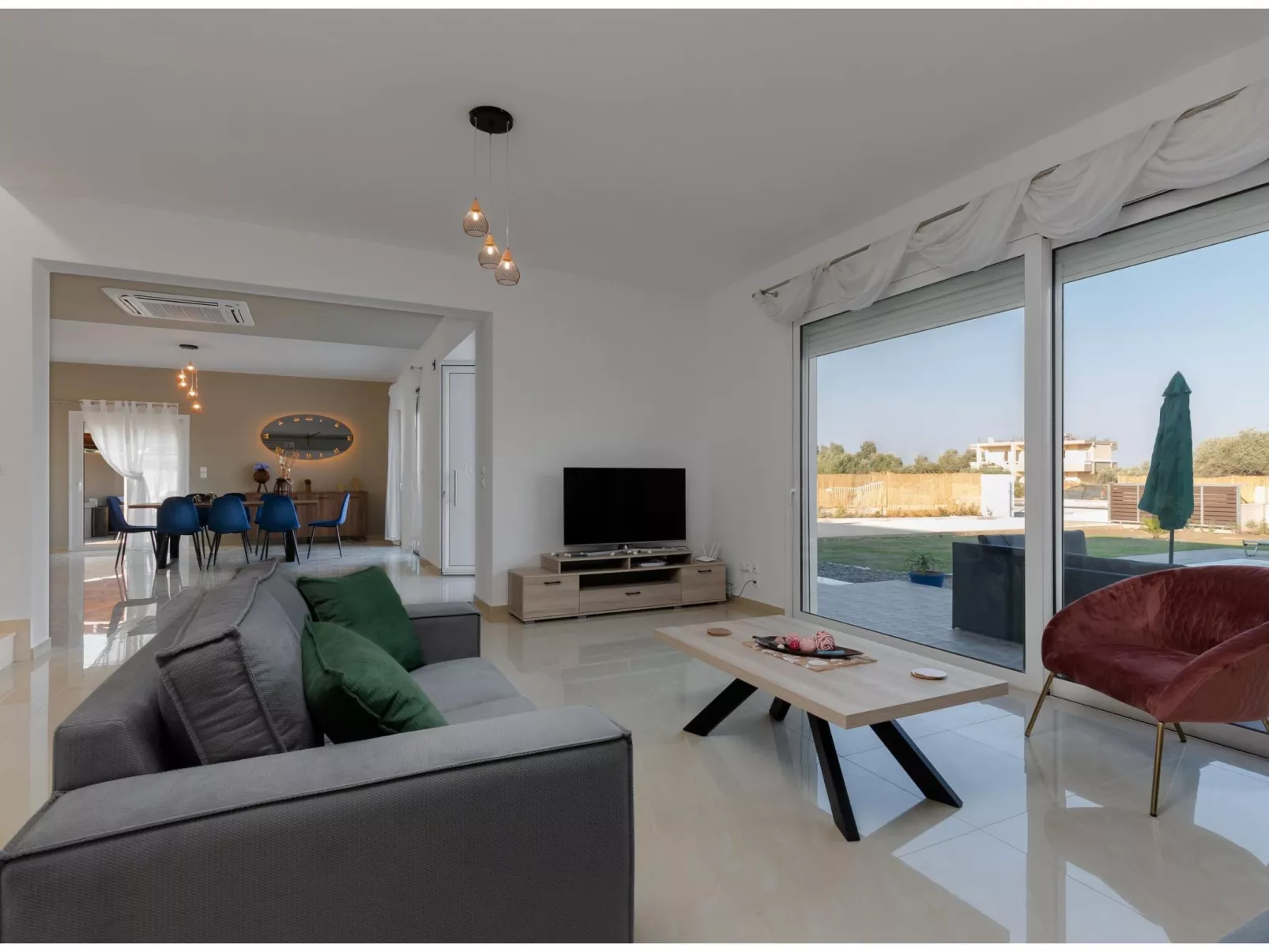 Ferienvilla Mika mit privatem Pool-Dedans