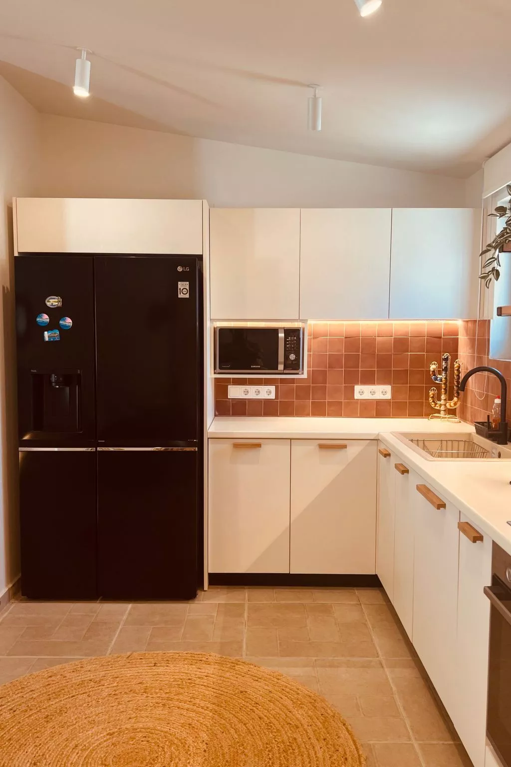 "Naya" mit eigenem Pool-Dedans