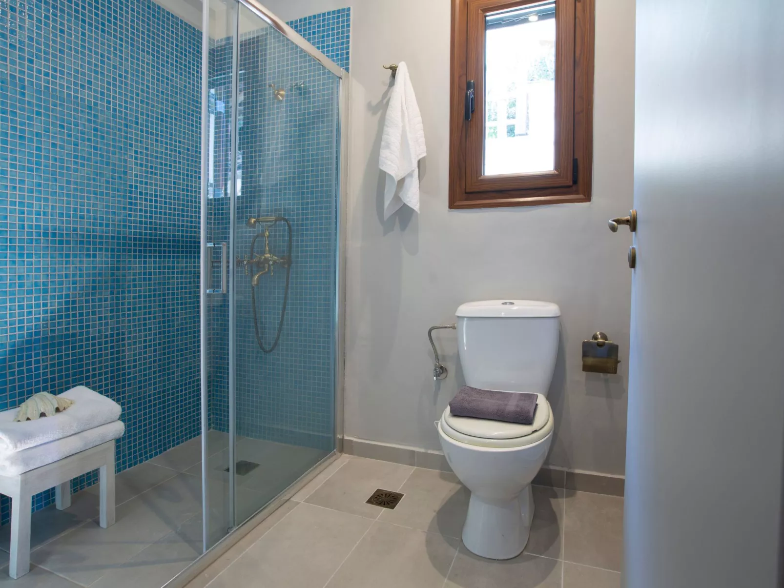 Artemis-Villa-Dedans