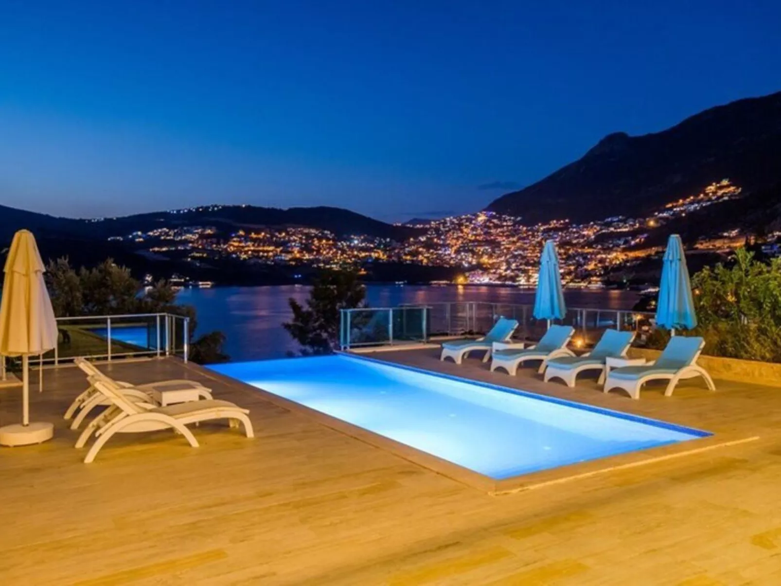 6 Personen nähe Strand-Draußen