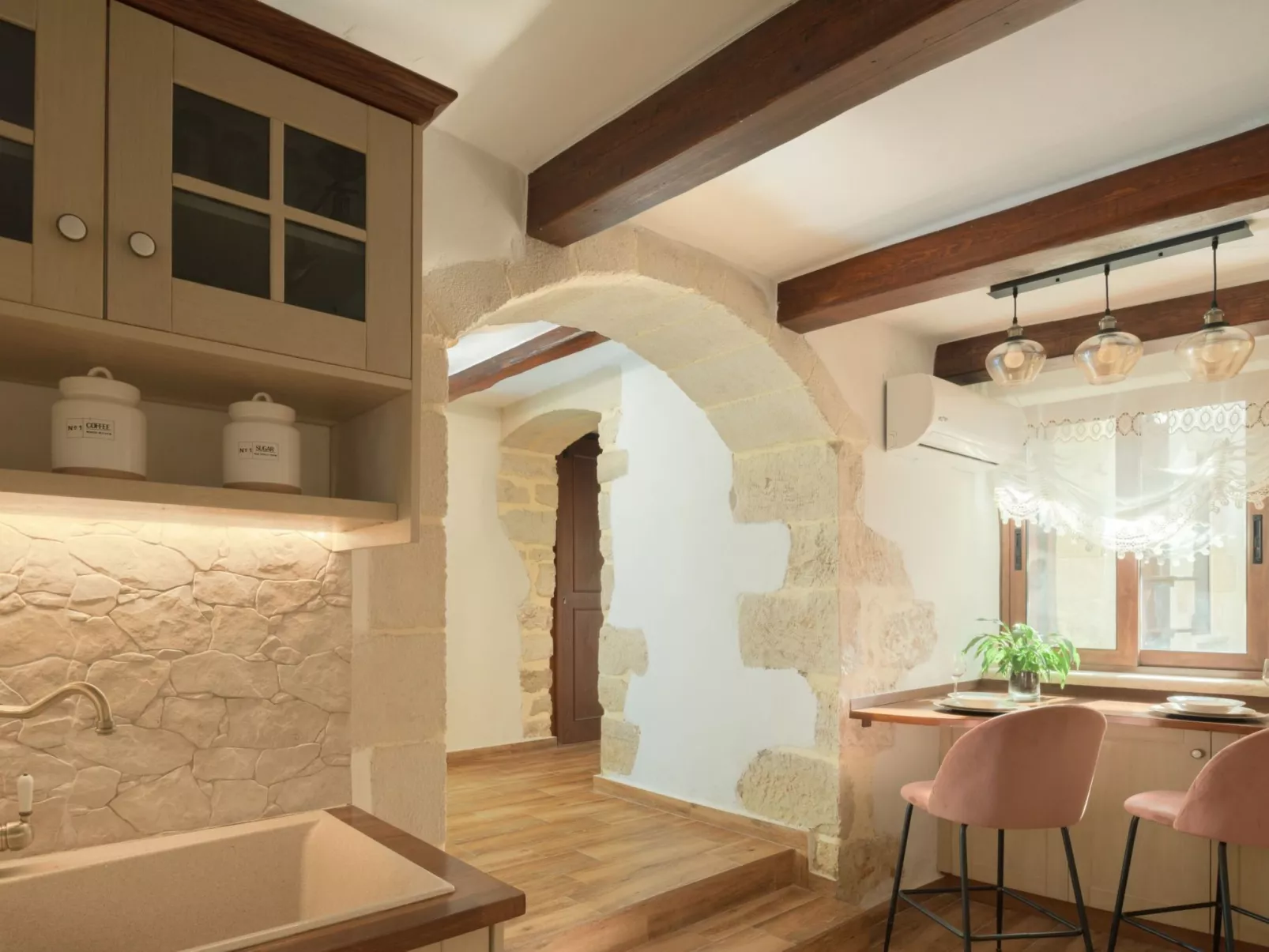 Nicole Villa - "Kostenloser" beheizter Pool, Village Escape-Dedans