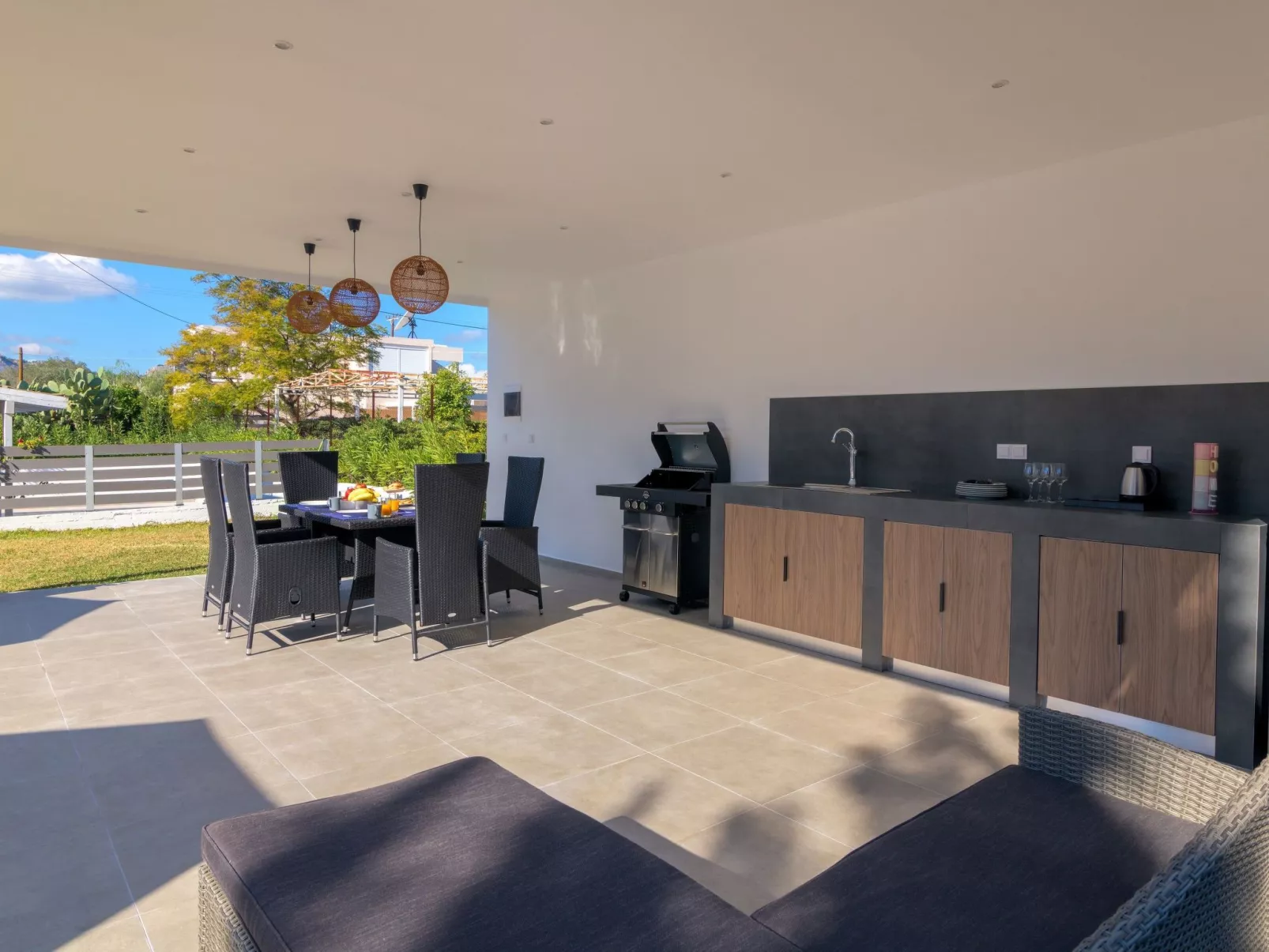 WEISSES HAUS-Image-tags.info