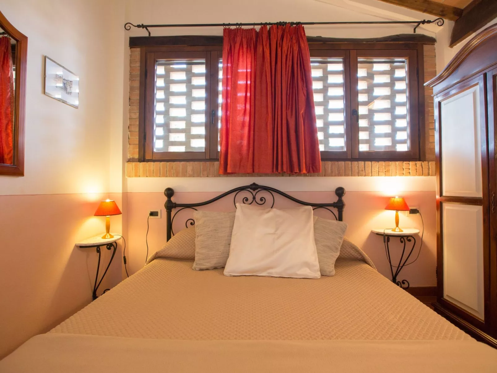 "Granatapfelkanal-Dedans