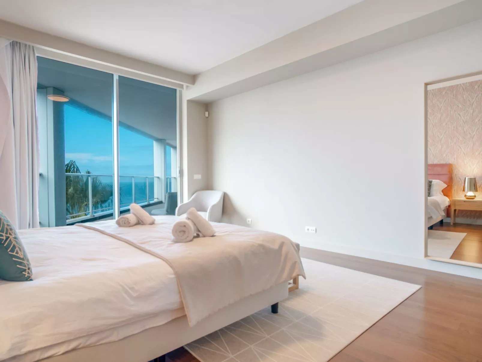 Für 6 Personen ca. 120 m&sup2; in São Martinho, Madeira (Südküste von Madeira)-Image-tags.info