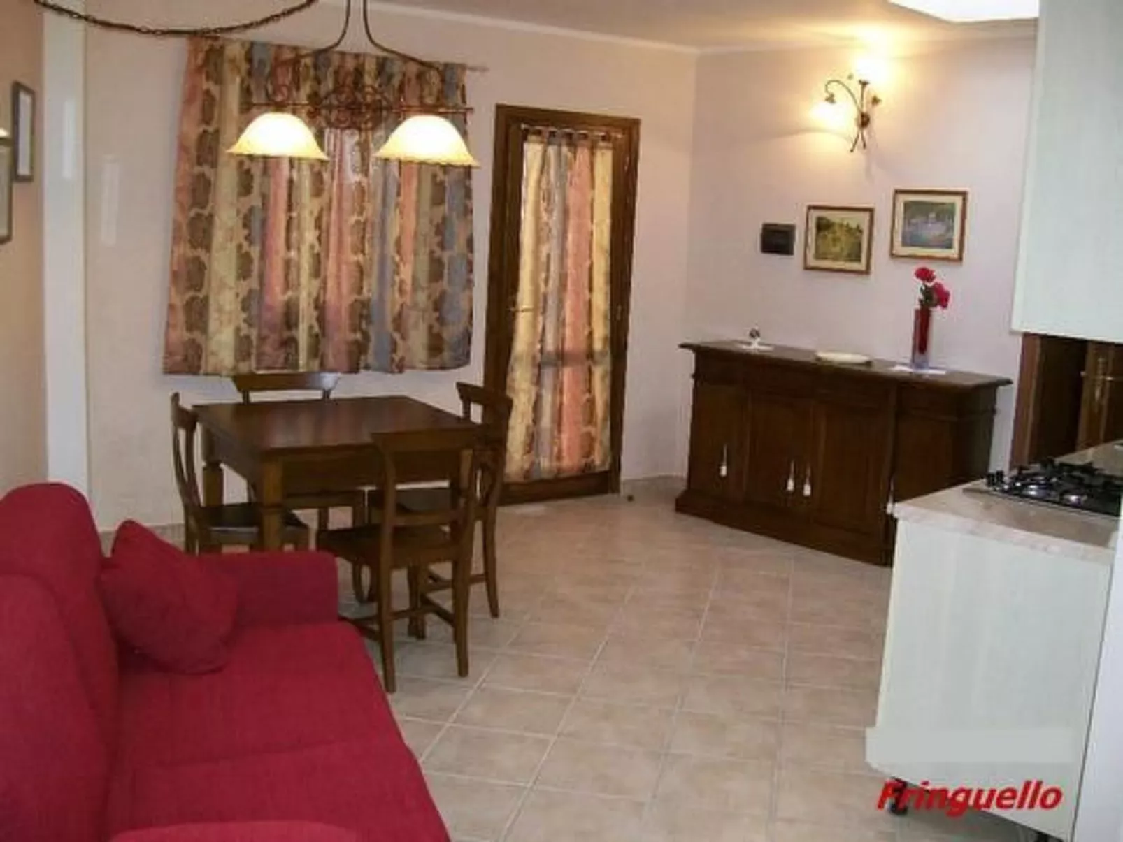 'Horizons' mit Schwimmbad-Drinnen