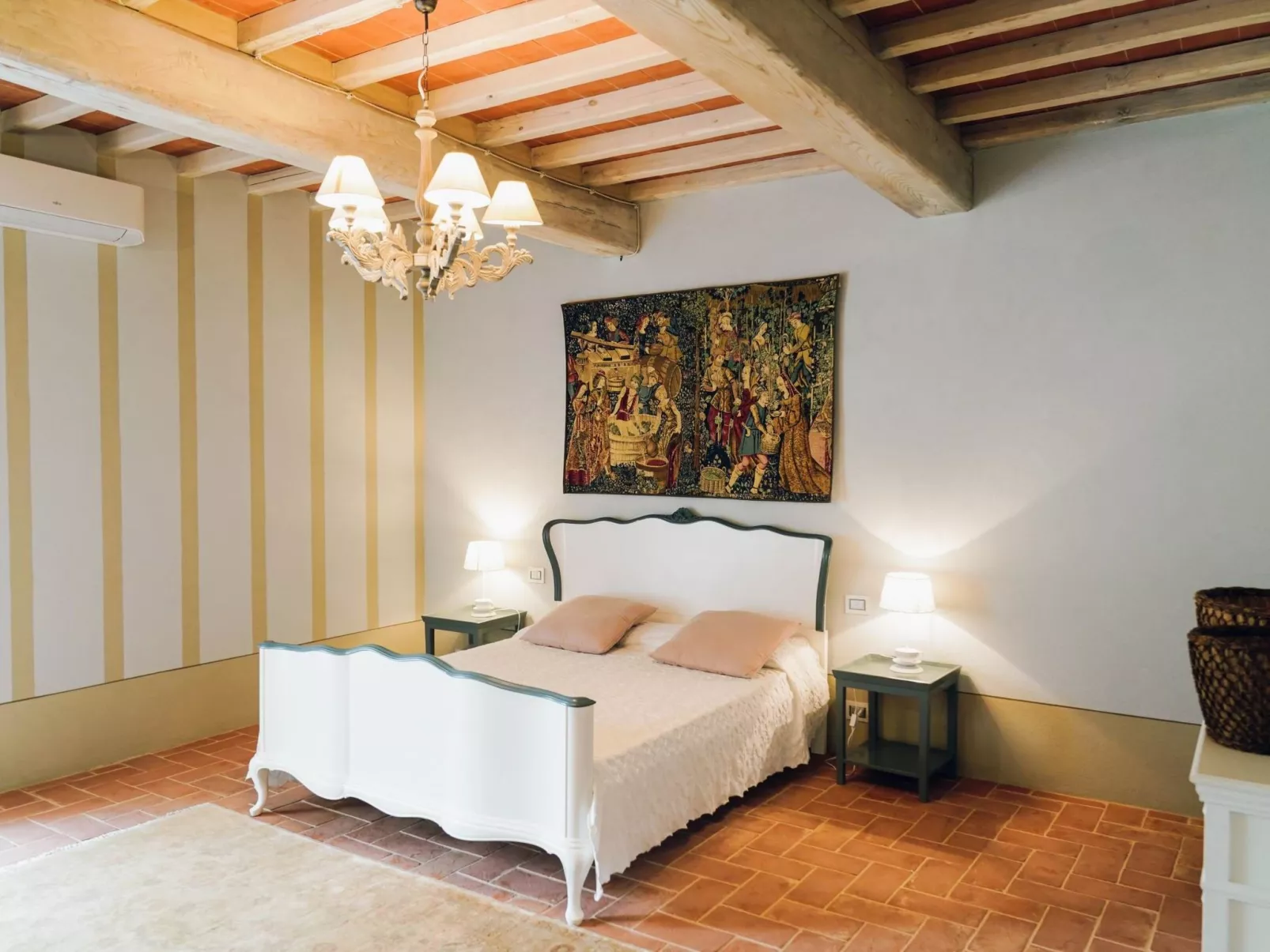 Wohnung 'Portico T5 rota' mit Schwimmbad