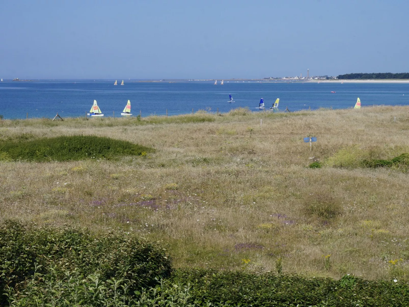 "Men Meur" mit Blick auf das Wasser-Draußen
