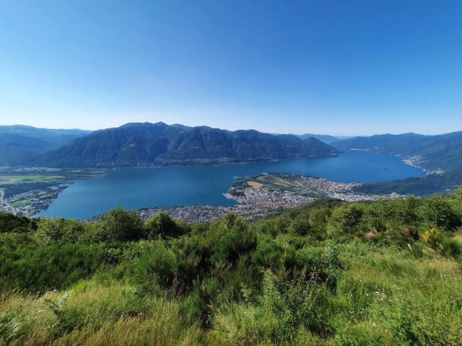 Lake View Penthouse 701-Draußen