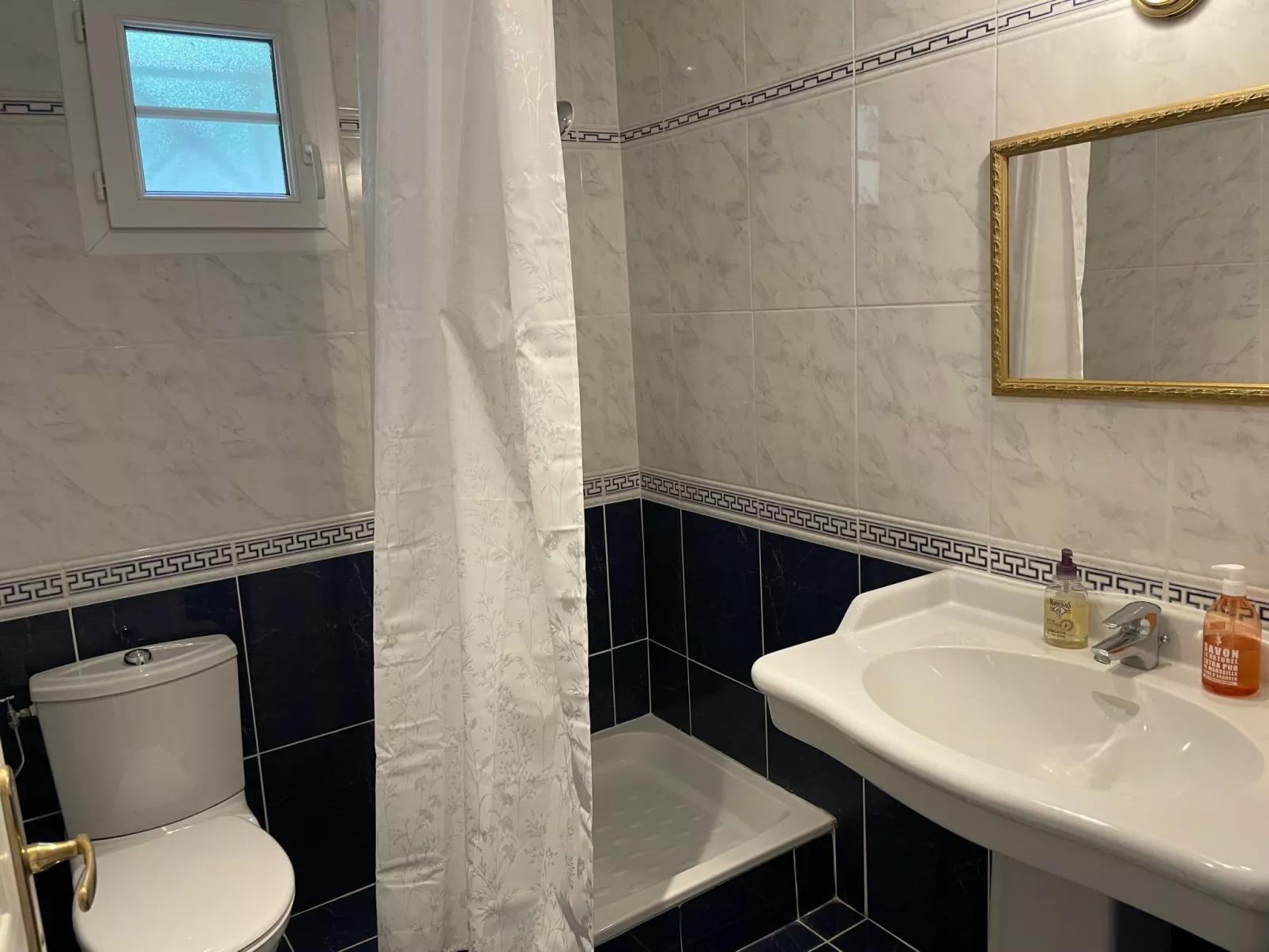 Les Palmiers-Drinnen