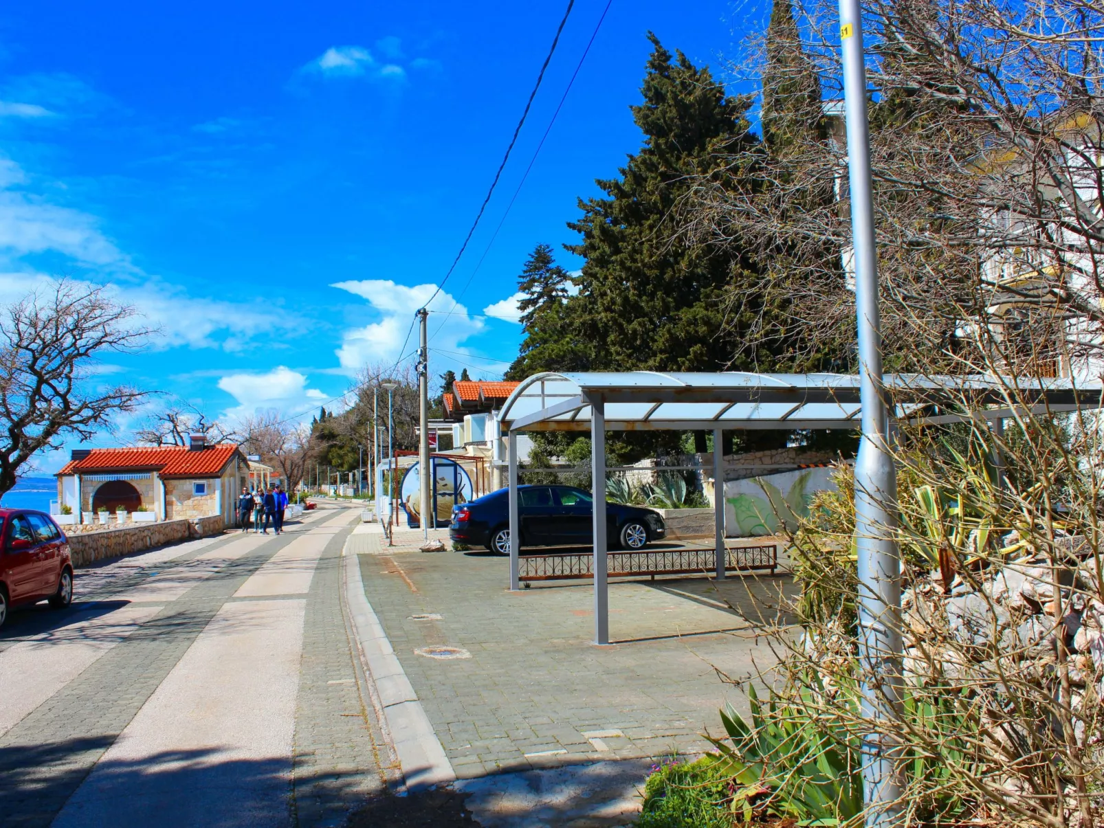 "Bribirska Obala" direkt am Strand-Draußen