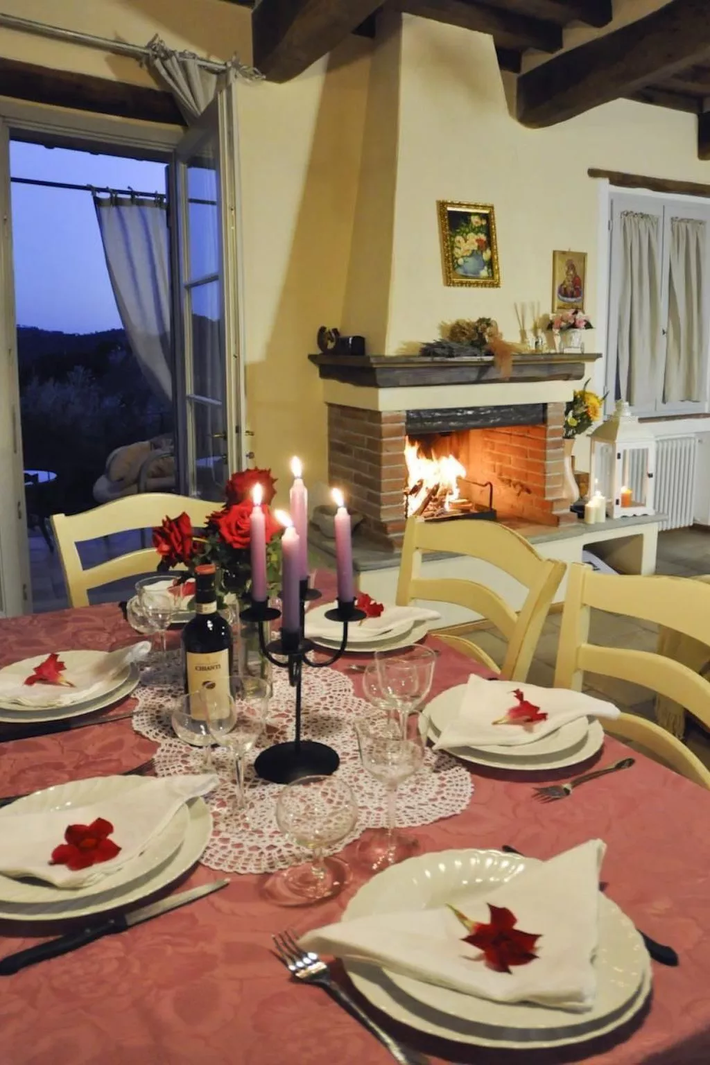 Villa mit Garten, Grill und Terrasse-Drinnen