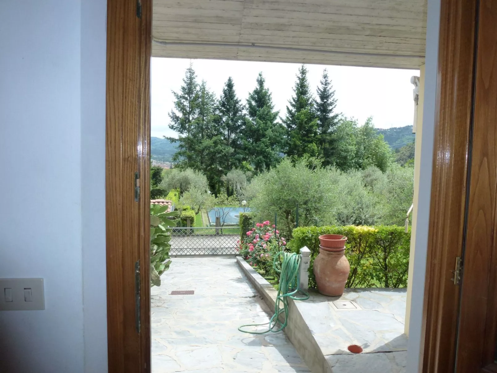 TV003 Natalia Sotto-Draußen