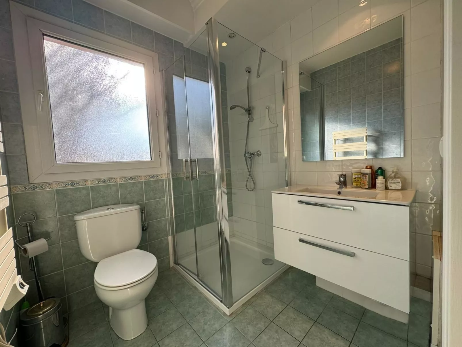 Moderne Wohnung in Mougins mit eigenem Garten-Inside