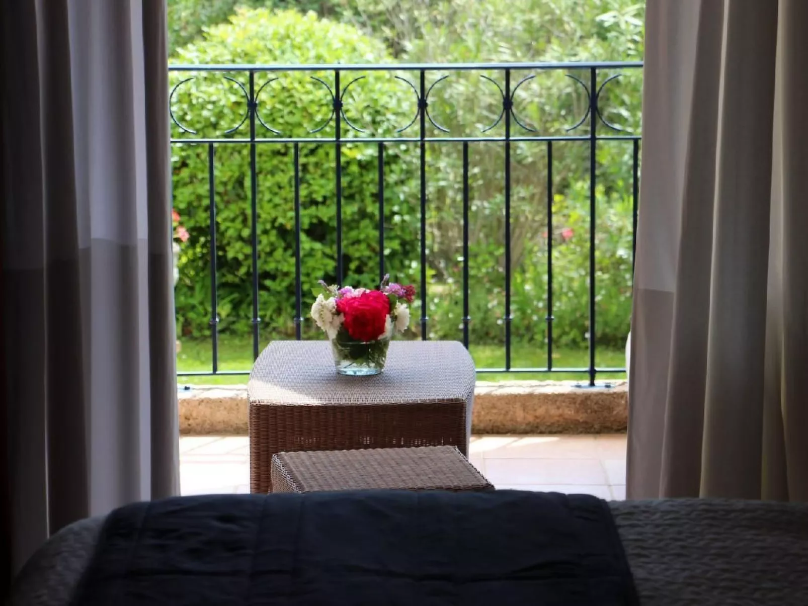 Charmante Villa mit Pool und Golfplatz-Inside