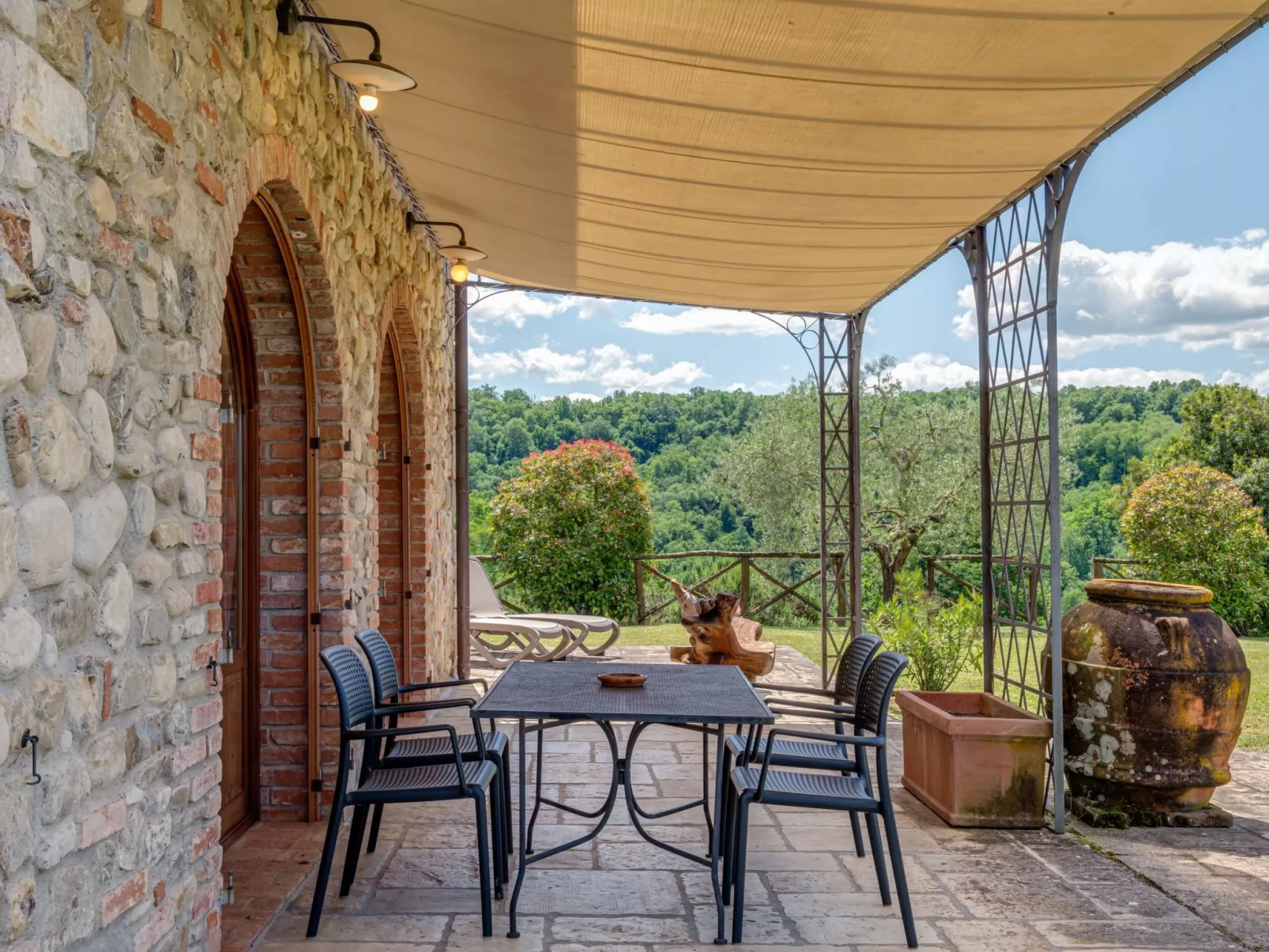 'Casa Vecchia Rota-Outside