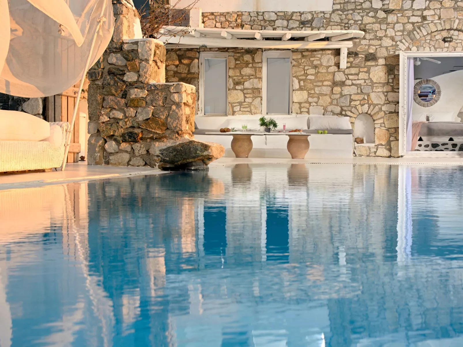 SUPERB BEACH ACCESS LUXURY SEA VILLA POOL by Calypso Sunset-Inside