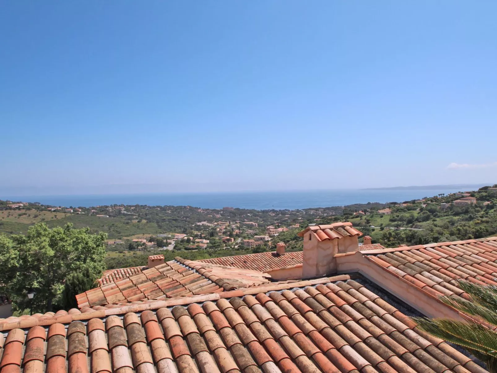 Mazet 4 pers - Blick aufs Meer - Schwimmbad - WiFi - Klima