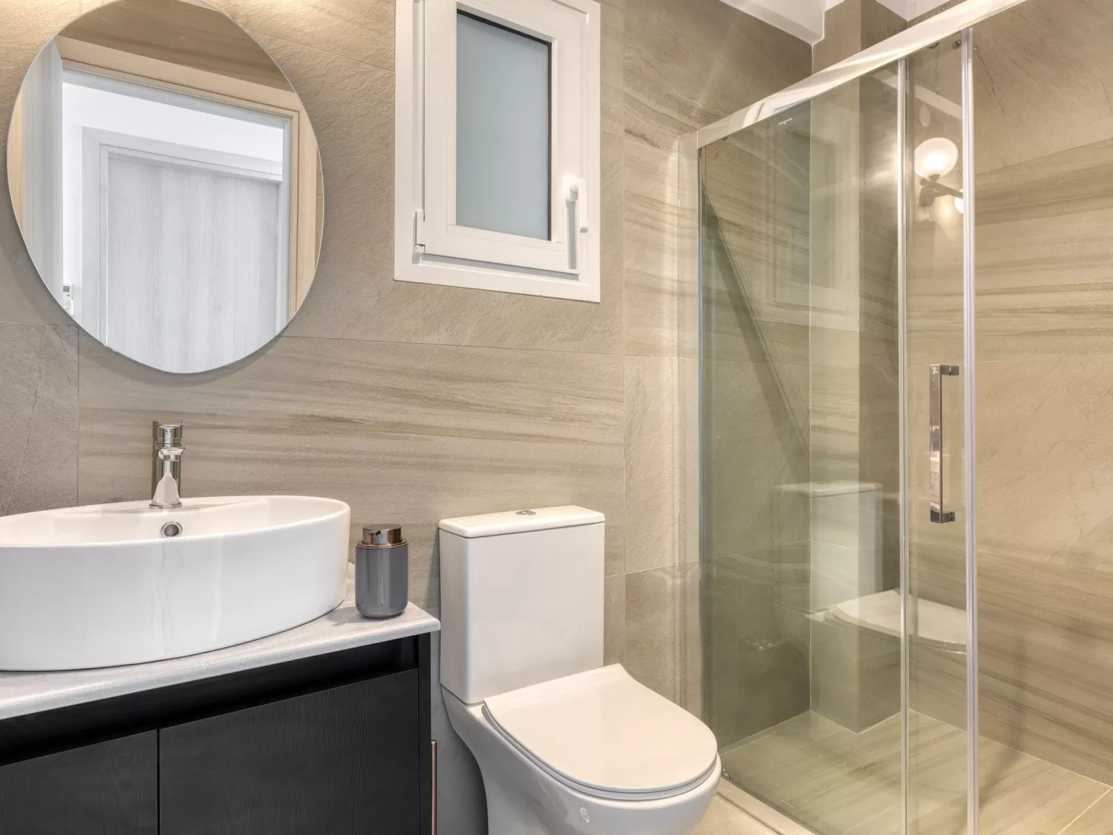 Luxuriöse Wohnung mit Meerblick Stoa Serenity-Drinnen